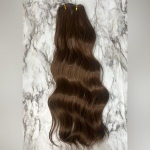 20 IN VOLUMIZING WEFT CLIP IN SET CHESTNUT BROWN CURLY WAVE HAIR EXTENSIONS